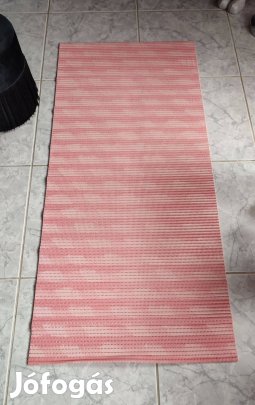 Fürdőszoba szőnyeg 140 x 65 cm