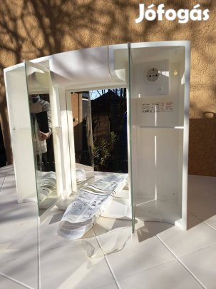 Fürdőszobai tükrös szekrény