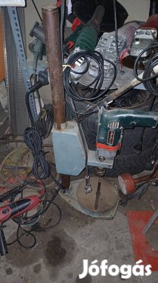 Fúrógép állvány 