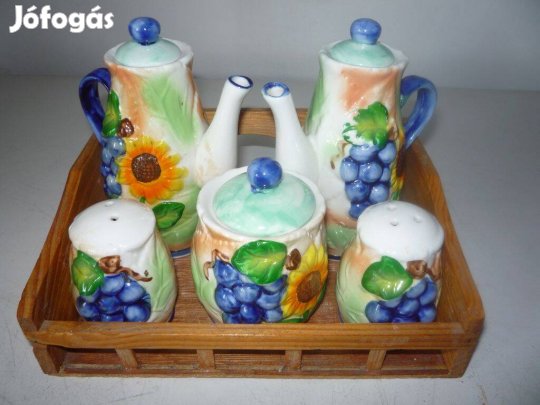 Fűszertartó kerámia, szőlő mintás