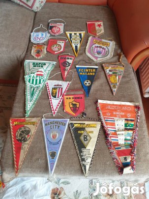 Futball club zászló gyüjtemény régi és ritka 