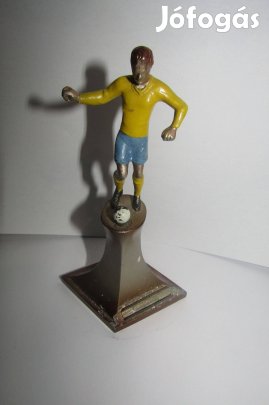 Futballista szobor