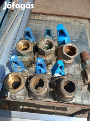 Fűtéshez szerelvények Mofém 3/" és 1/2" golyós csapok 10db egybe