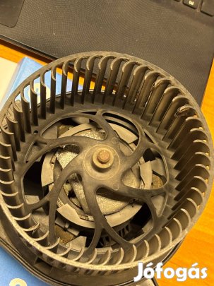 Fűtőmotor 651586K nem klímás