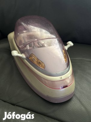 Futurisztikus nagyméretű Űr Autó!