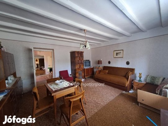 Füzesgyarmati eladó 82 nm-es ház