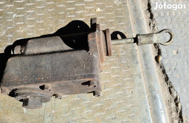 GAZ -UAZ Alkatrészek