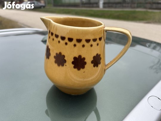 GDR DDR Brigitte Kelet-Német kancsó tejes köcsög