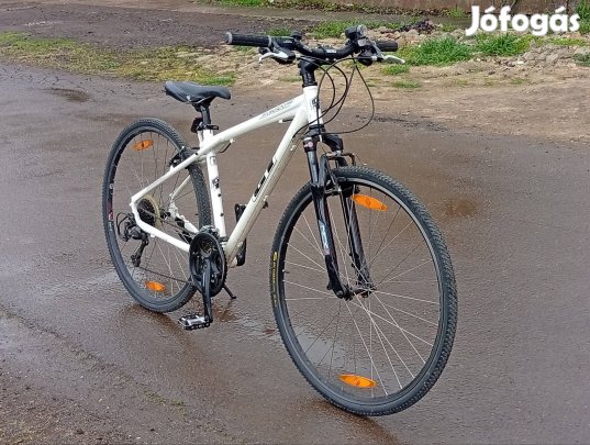 GT kerékpár újszerű állapotban 