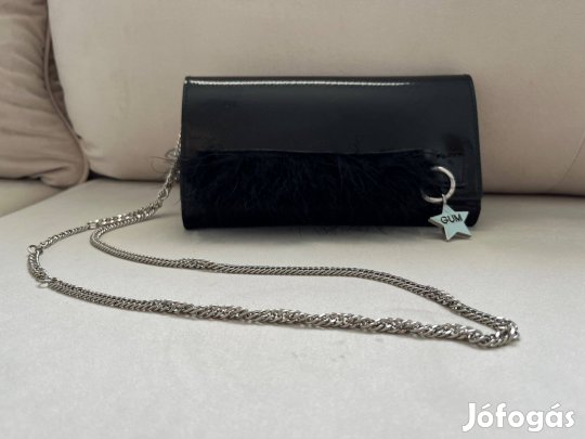 GUM fekete női elegáns kis táska ezüst színű hosszú lánccal