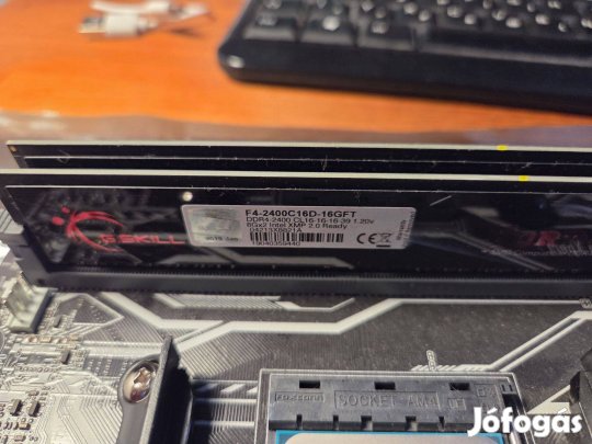 G.Skill 2x8GB DDR4 kit (2400MHz, CL16)