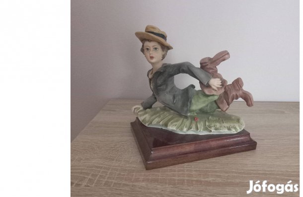 G. Bozetto olasz szobor fa talapzaton, hibátlan állapotban eladó