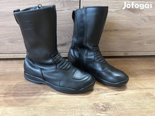 Gaerne Olasz motoros csizma , 41 es lábra kényelmes ( 42 es méret )
