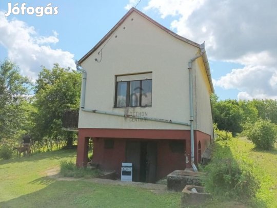 Galamboki eladó 30 nm-es ház