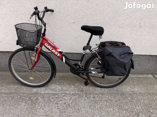 Galaxy Fashion városi kerékpár kosárral és csomagtartó táskával