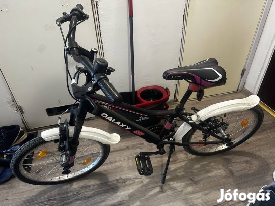 Galaxy Kerékpár MTB 20-AS MT220, 18 Sebesség, Rugós Első Villa