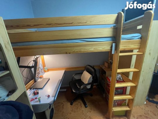 Galériás fenyő ágy