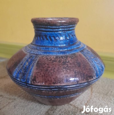 Gálffy Ildikó jelzett váza