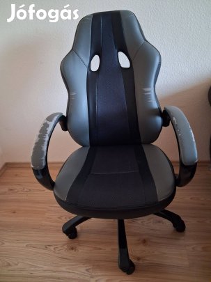 Gamer forgószék