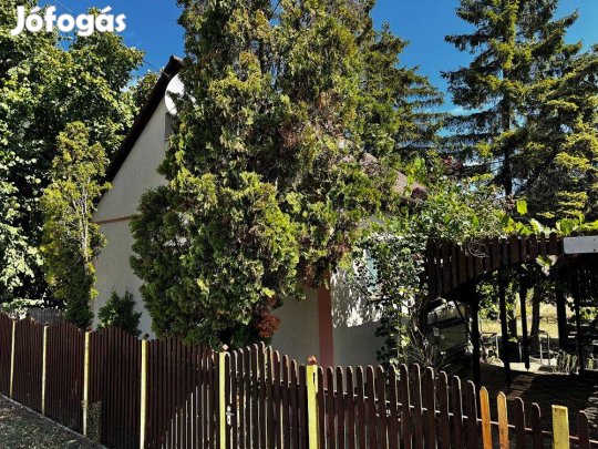 Gánt-Gránásban hétvégi ház eladó