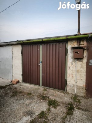 Garázs Győr, Kiskuti uti garázssoron