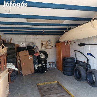 Garázs Pakson a Dorogi úti garázssoron, eladó