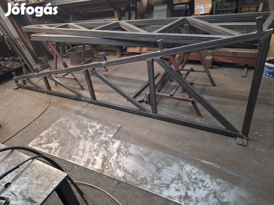 Garázs tetőszerkezet. Rácsostartó. Csarnok tető. Géptároló.