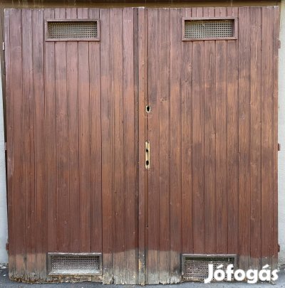 Garázsajtó, keret nélkül