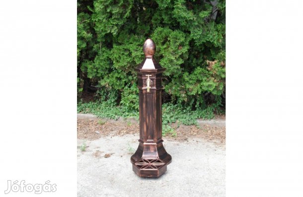 Garázsvásár itt! Kerti kút fekete-bronz színben eladó!!