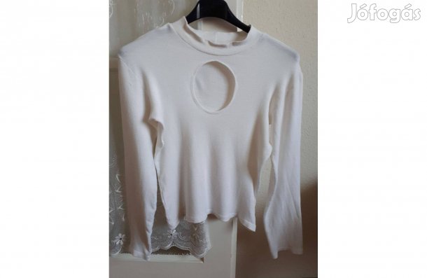 Garbó, női, fehér, dekoltázsnál kivágott, jó állapotban eladó