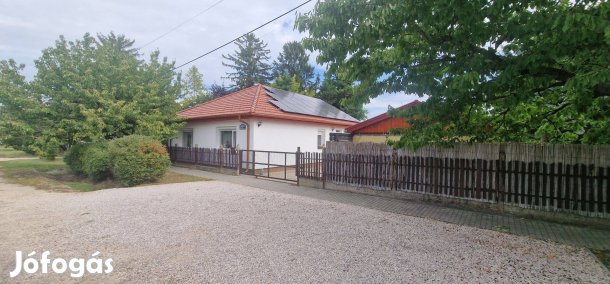 Gárdony Dinnyés eladó ház 95 m2 1250m2 telek