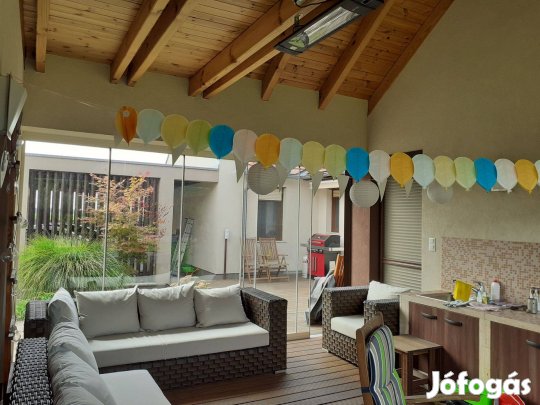 Gárdony, Dinnyés részén újszerű pompás családi ház eladó