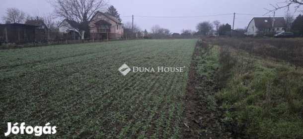 Gárdonyi 1050 nm-es telek eladó