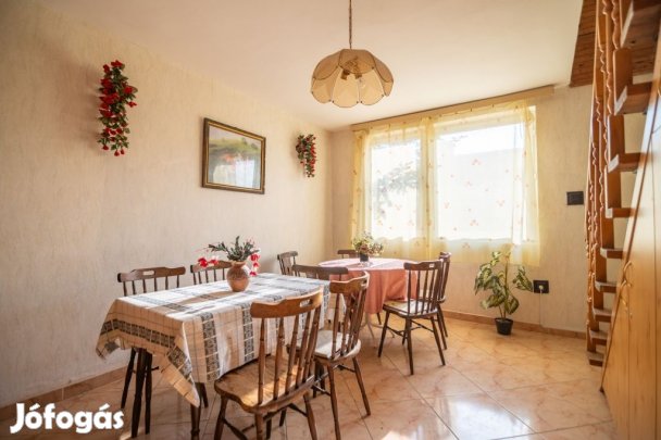 Gárdonyi 137 nm-es ház eladó