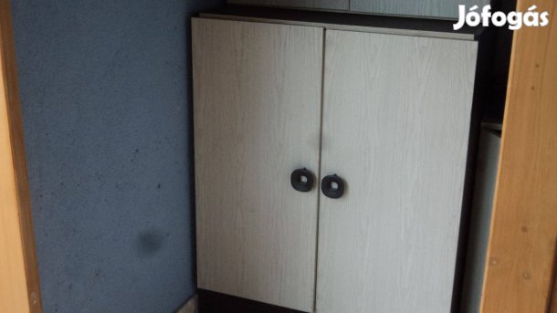 Gardrób (rakodós ) Szekrény