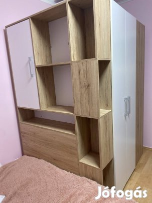 Gardrób szekrény eladó