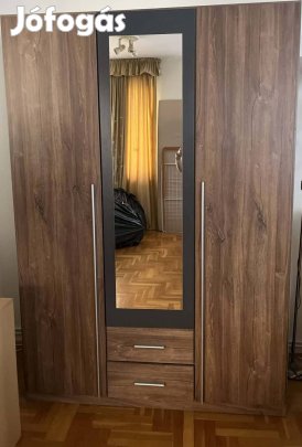 Gardrób tükrös Home-Max  lapraszerelve