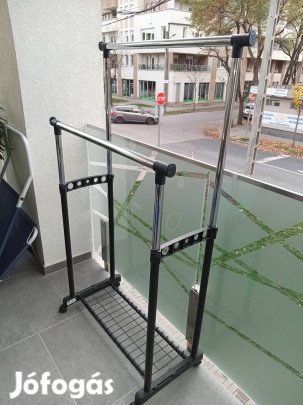 Gardróbállvány két részes újszerű állapotban az új ár feléért!