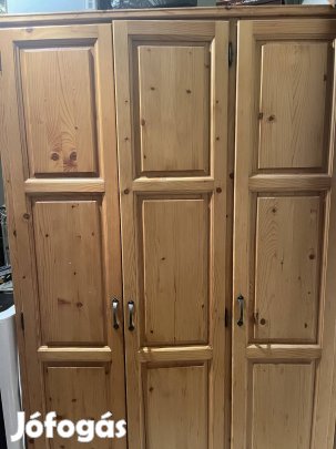 Gardróbszekrény /fenyőfa  