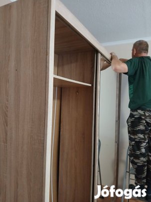 Gardróbszekrény eladó