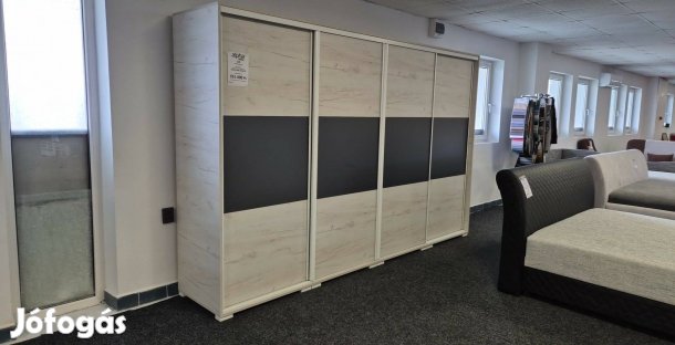 Gardróbszekrény készletről Lux