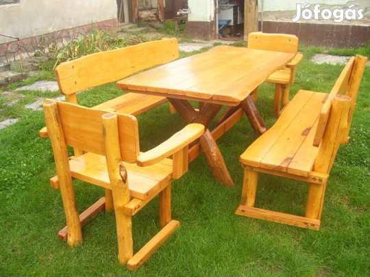 Garnitúra karfás székkel