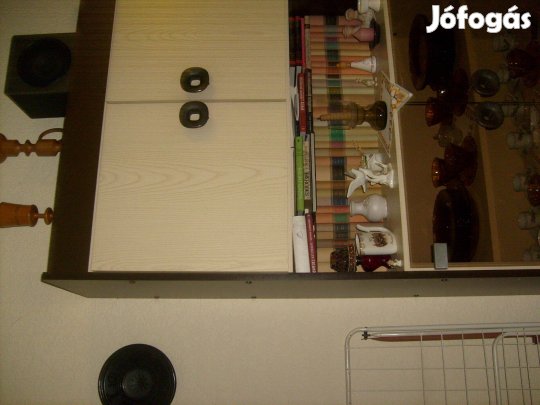 Garzon szekrény oldal lap