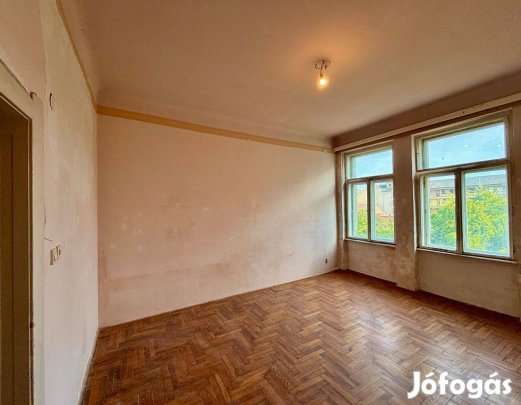 Garzonlakás kíváló fekvéssel