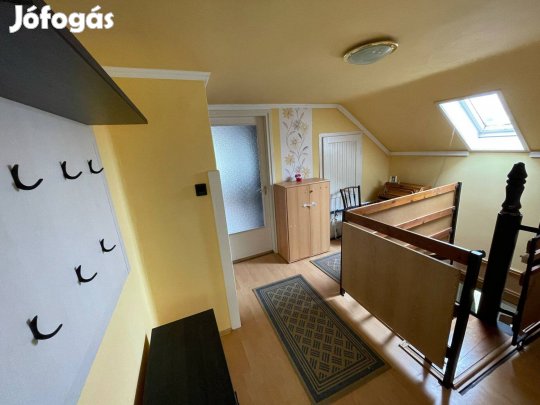 Gávavencsellő központjában duplakomfortos családi ház eladó!