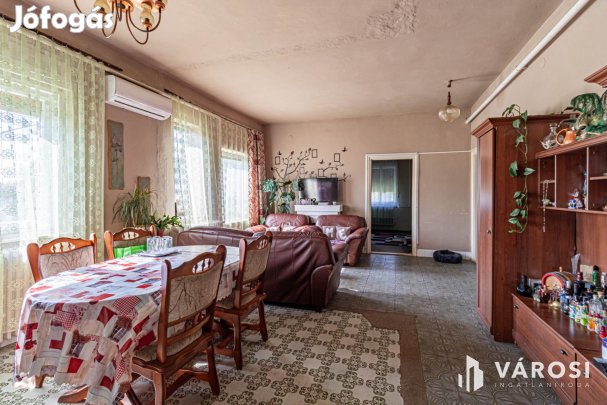 Gazdlkodsra, flizsra alkalmas Szatymazi tanya