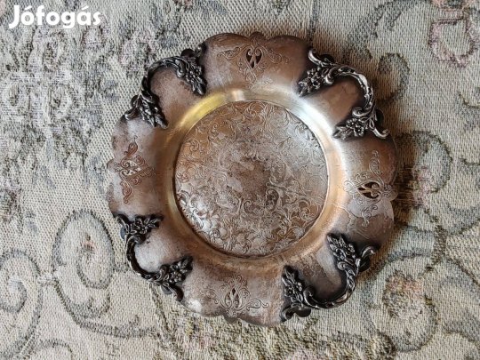 Gazdagon díszített szecessziós antik fémtál