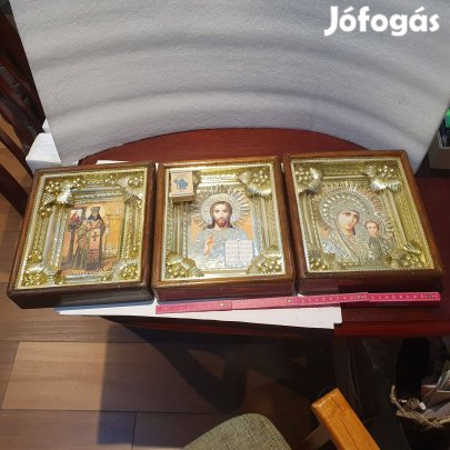 Gazdagon dísztített ortodox, keresztény ikonok/ táblaképek együtt