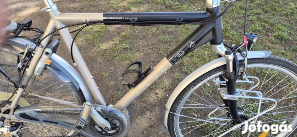 Gazelle 28" Trekking kerékpár hibátlan áll.. eladó!
