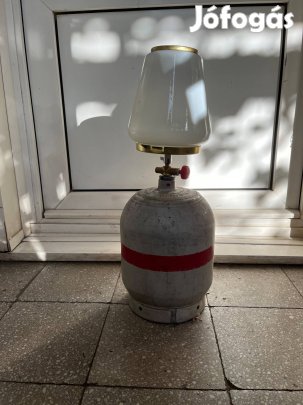 Gázlámpa palackkal